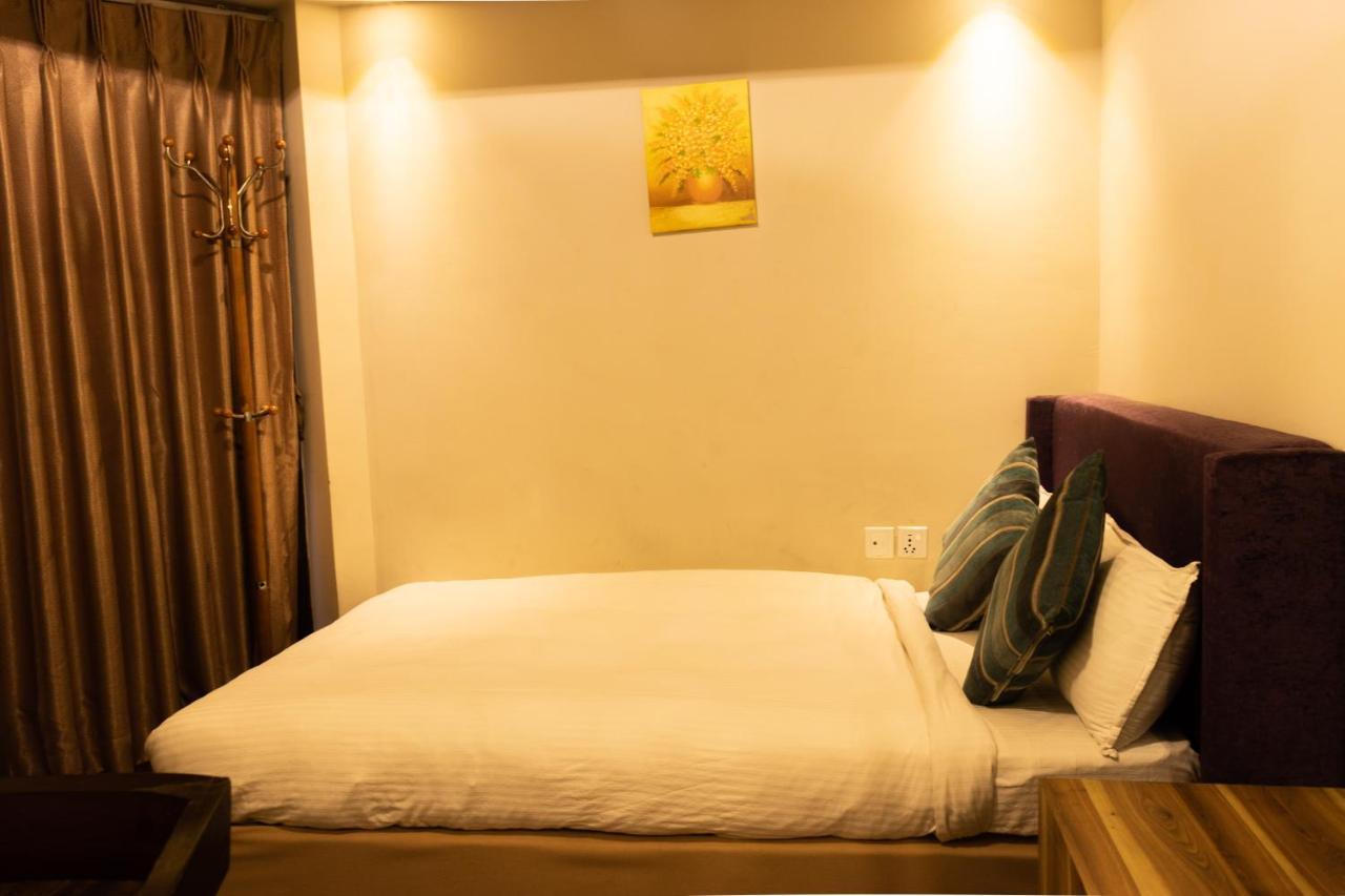 Classic Serviced Apartments Jawlakhel エクステリア 写真